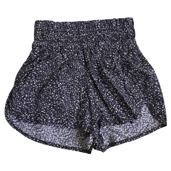 Free People Movement The Way Home Shorts Black Leopard Print Medium High Rise - Picture 2 of 4